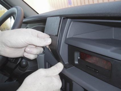 Renault Master 04-10, Centrerad