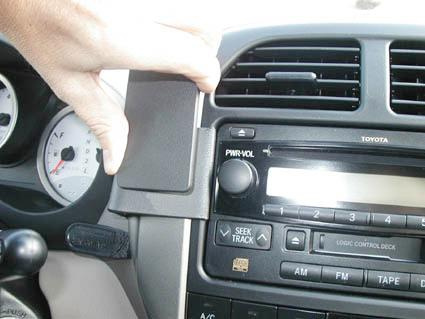 Toyota RAV 4 04-05, Centrerad