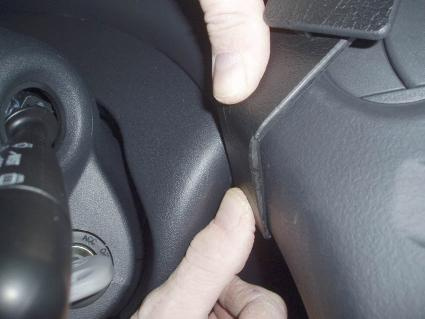 Toyota Yaris 03-05, Centrerad