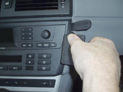 BMW X3 04-10, Vinklad