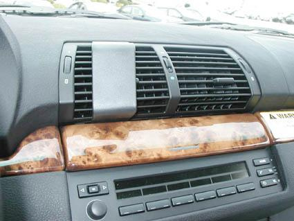 BMW X5 00-06, Centrerad