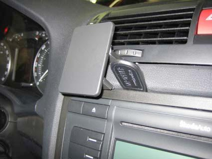 Skoda Octavia II 05-13, Centrerad