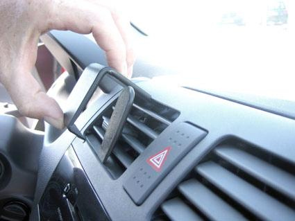 Suzuki Swift 05-10, Centrerad