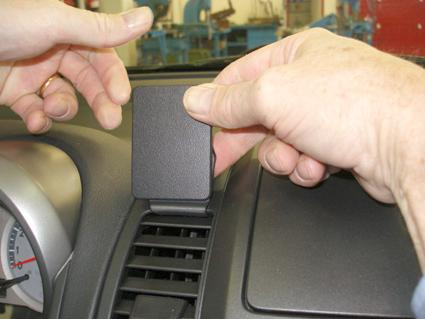 Nissan Note 06-12, Centrerad