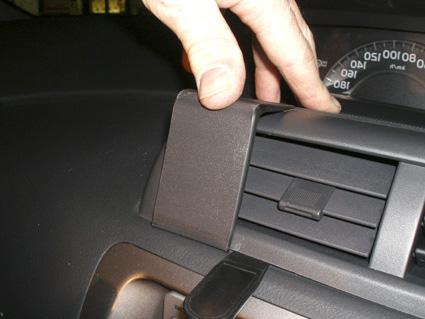 Daihatsu Materia 07-13, Centrerad