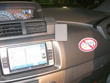 Daihatsu Materia 07-13, Vinklad