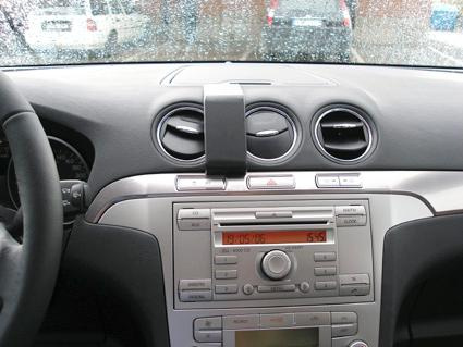 Ford Galaxy 07-14, Centrerad
