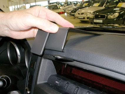 Mitsubishi Pajero 07-19, Centrerad