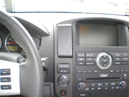 Nissan Pathfinder 10-12, Centrerad