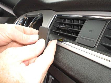 Ford Mustang 10-14, Centrerad