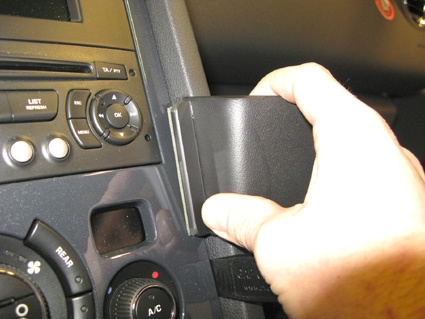 Brodit ProClip, Peugeot 5008 10-17