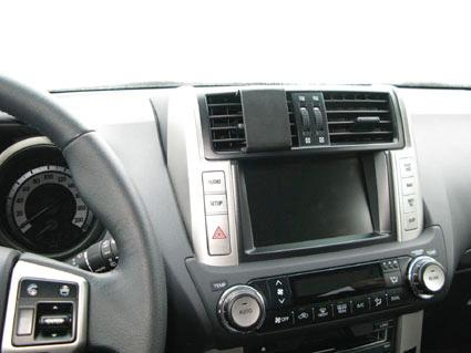 Toyota LandCruiser 10-15, Centrerad