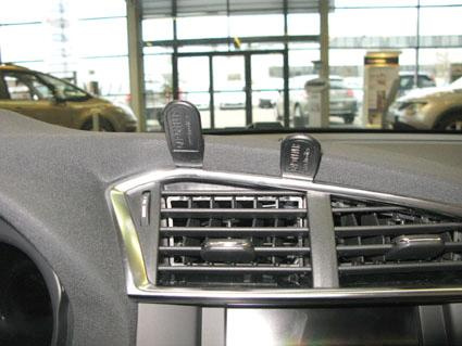 Citroen C4 II 11-15, Centrerad