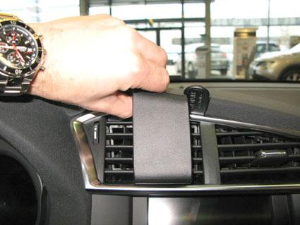 Citroen C4 II 11-15, Centrerad