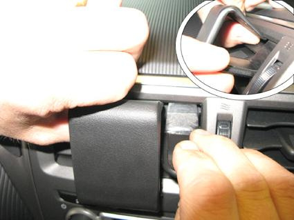 Subaru Trezia 11-14, Centrerad