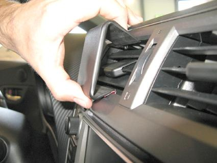 Subaru Trezia 11-14, Centrerad