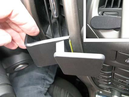 Opel Astra 10-15, Center