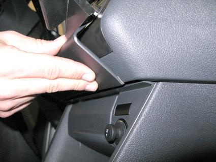 Volkswagen Caddy 04-15, Vinklad