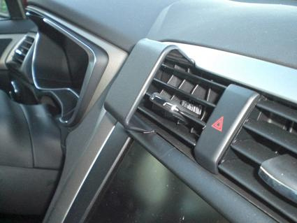 Ford Mondeo 15-, Centrerad