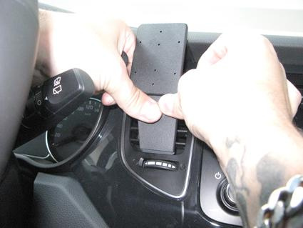 Kia Carens 14-15, Centrerad