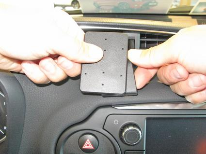 Toyota Yaris 15-, Centrerad