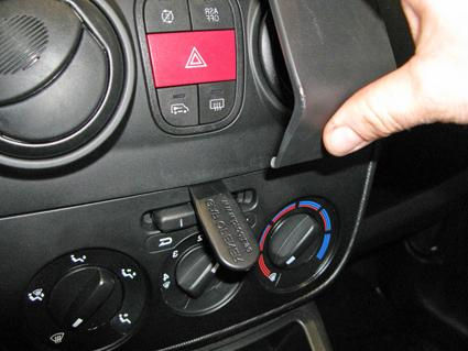 Fiat Fiorino 08-15, Centrerad