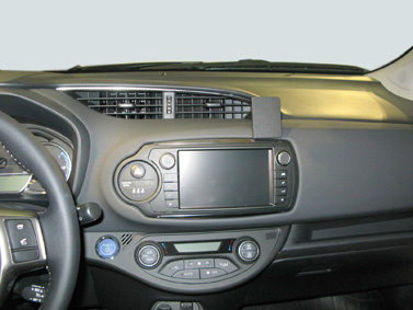 Toyota Yaris 15-, Centrerad, Höger