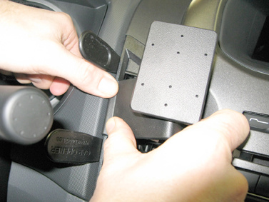 Ford Ranger 12-15, Centrerad