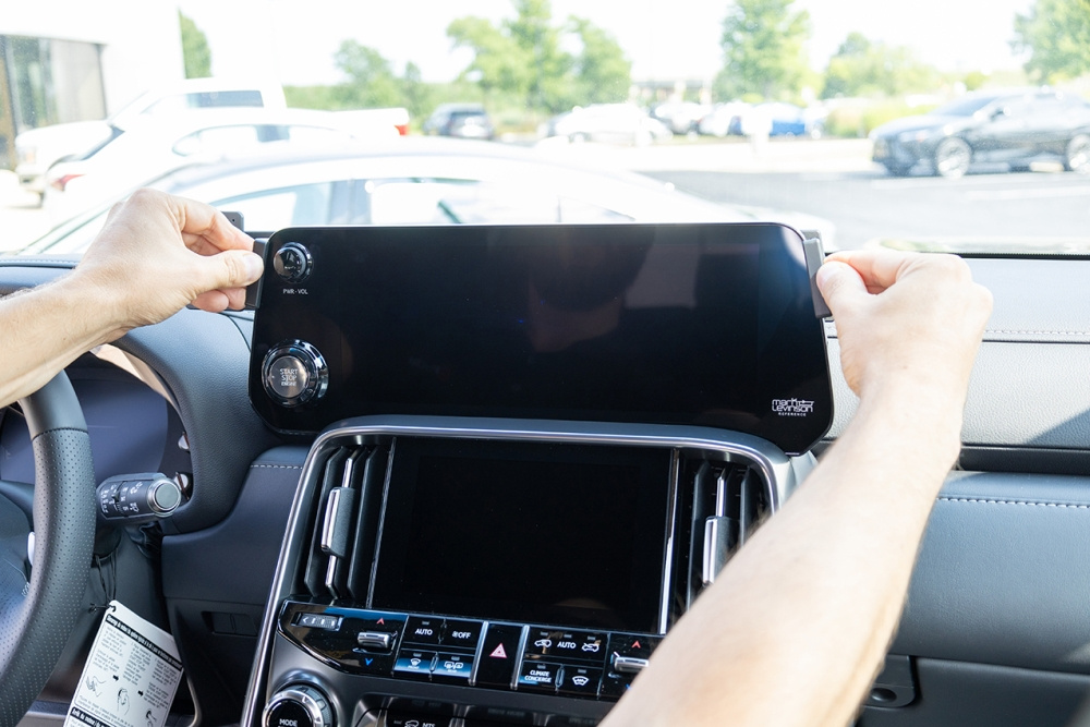 Brodit ProClip, Lexus LX Series 22-