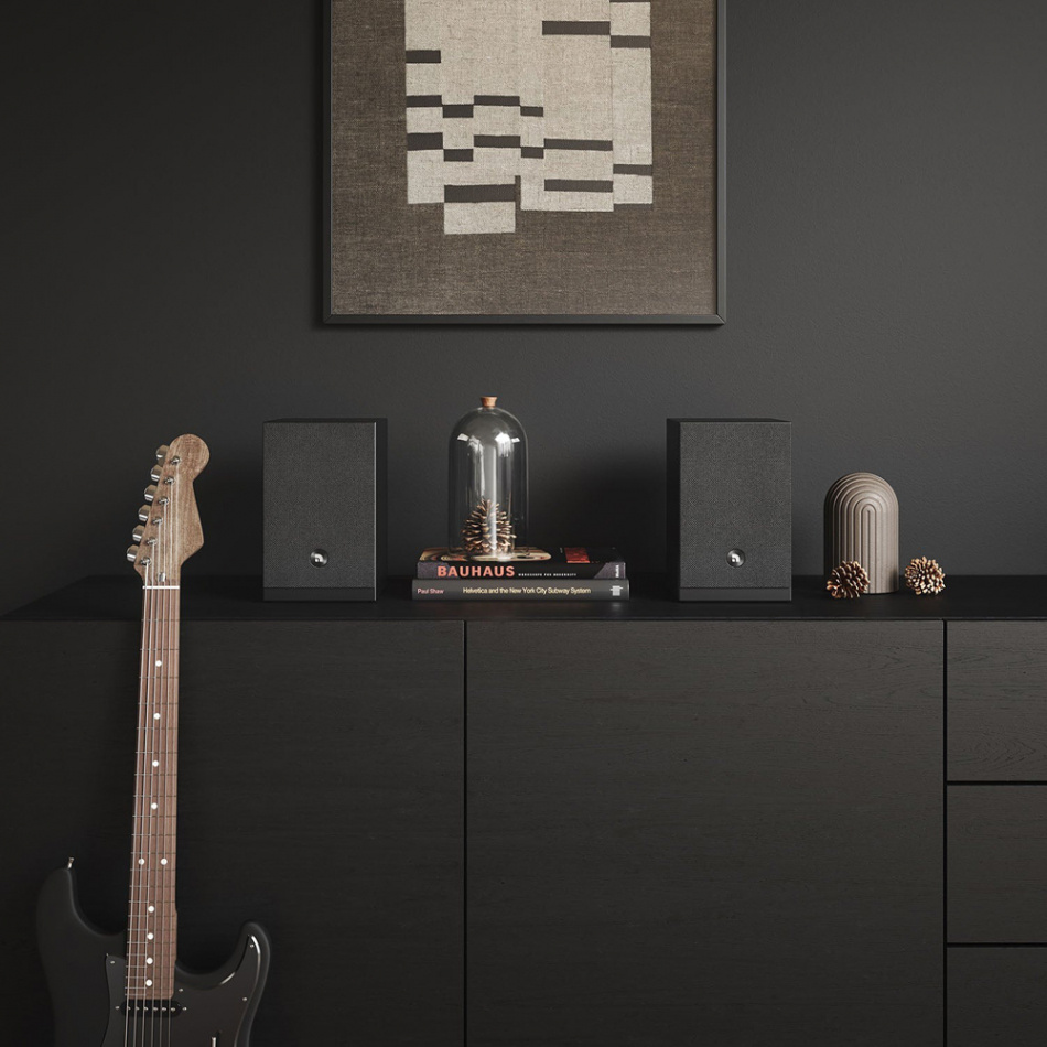 Audio Pro A28 W aktiiviset jalustakaiuttimet Wi-FI:llä, musta