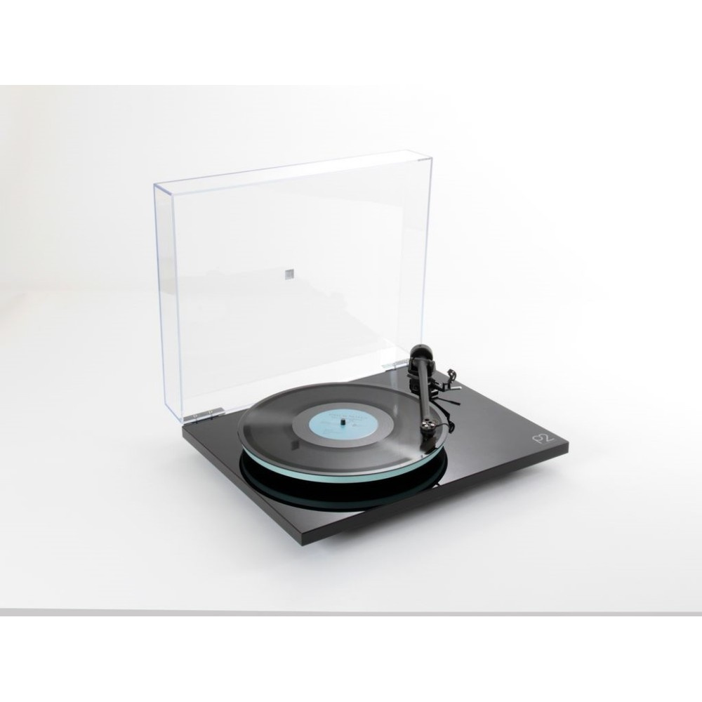 Rega Planar 2 vinyylisoitin, jossa Nd3 MM-pickup, pianomusta