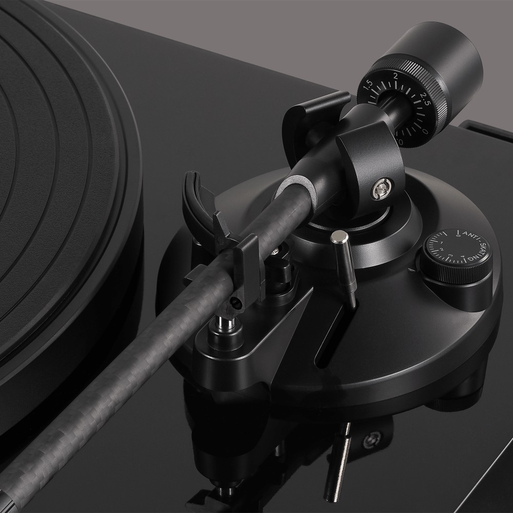 Audio-Technica AT-LPW50PB levysoitin AT-VM95E-neulalla, musta