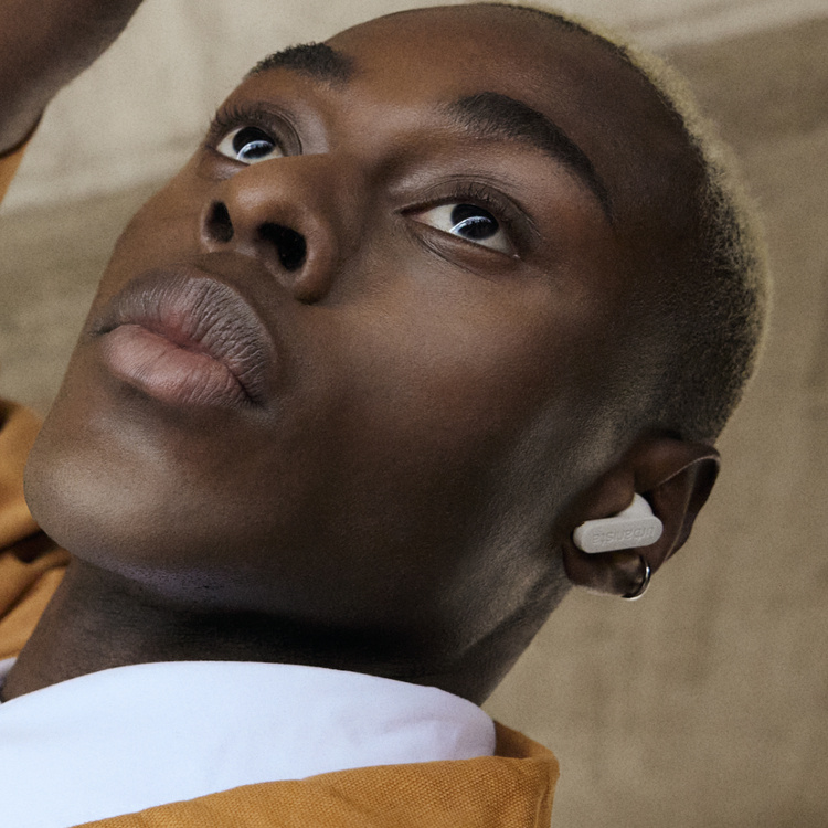 Urbanista Palo Alto true wireless melunvaimennuksella, Almost White