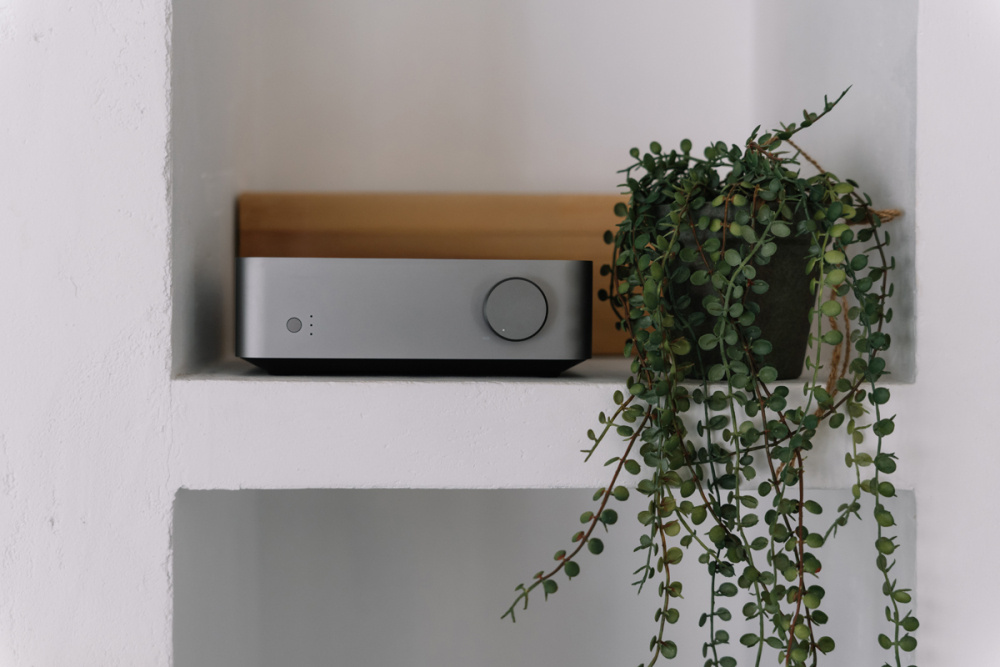WiiM Vibelink Amp stereovahvistin DAC:lla, Space Gray