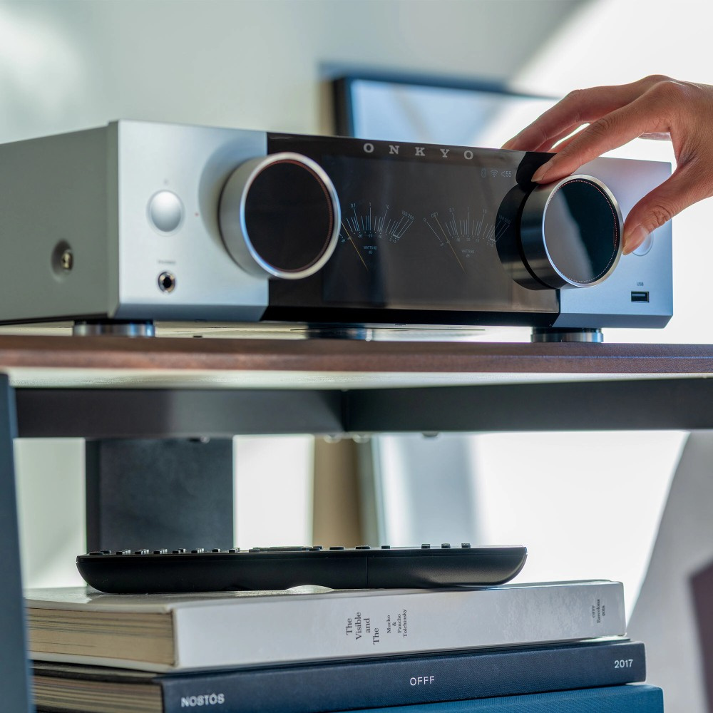 Onkyo Muse Y-50 striimaava vahvistin, hopea