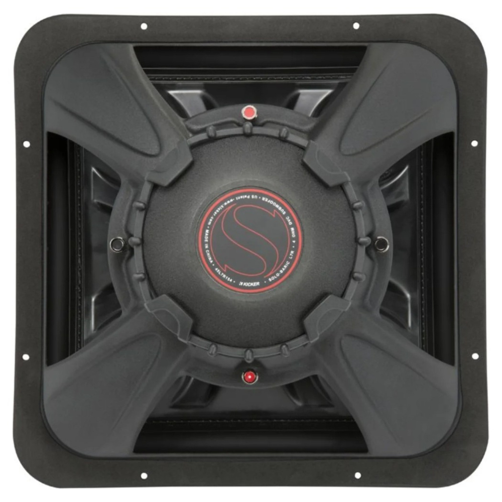 Kicker Solo-Baric L7R152, 15 tuumaa bassoelementti, 2 x 2 ohmia
