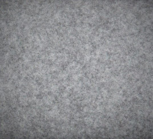 1 metri harmaata kaiutinmattoa