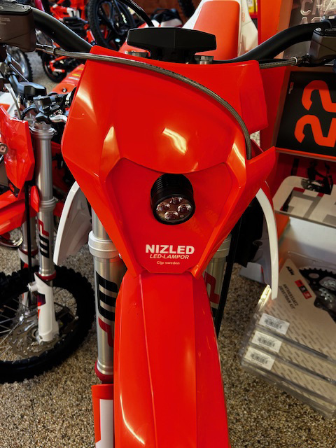 Singelkåpa 40w med batteri till KTM 85cc, NIZLED R40DRL kallvit