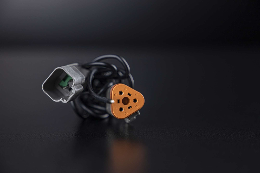 Strands kaapeli liittimillä DT-3:sta DT-2,500 mm kaapeli