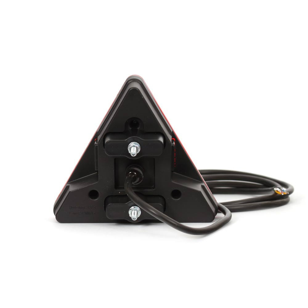 Strands 4 Funk. Takavalo heijastimella Vasen kolmio