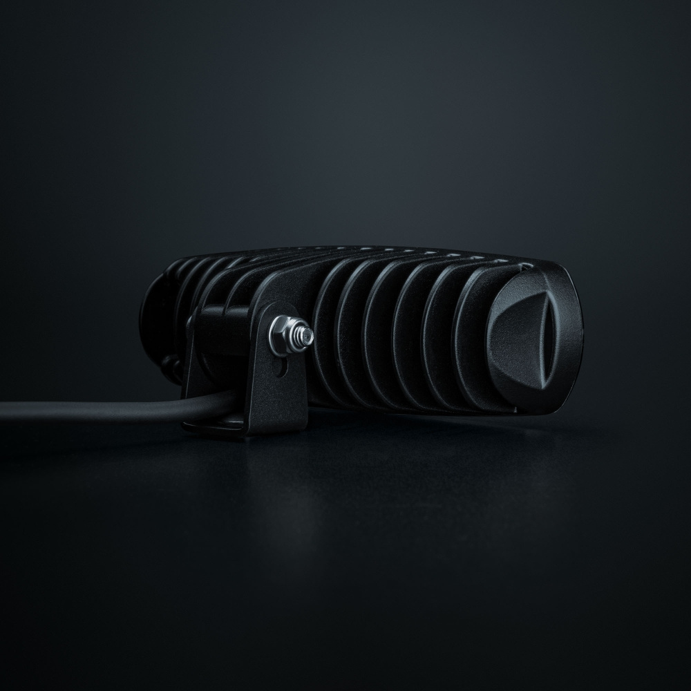 Strands NUUK E-Line Musta R 13W