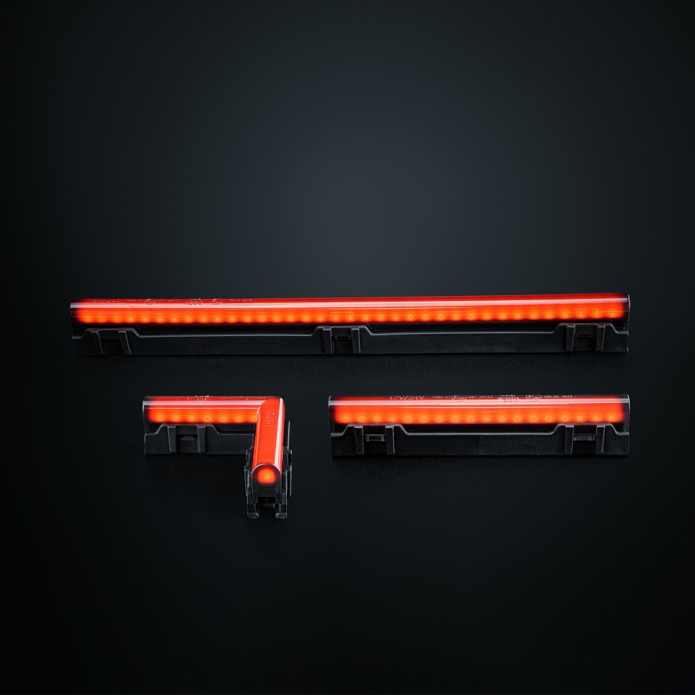 Strands Freedom Dark Line Punainen Tienvalolamppu