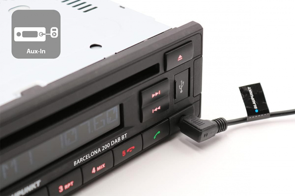 Blaupunkt Barcelona 200 DAB BT, retro autoradio Bluetoothilla ja DAB:lla