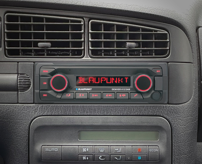 Blaupunkt Denver 412 DAB, kestävä stereo DAB-radiolla ja 3 paria linjatason ulostuloja