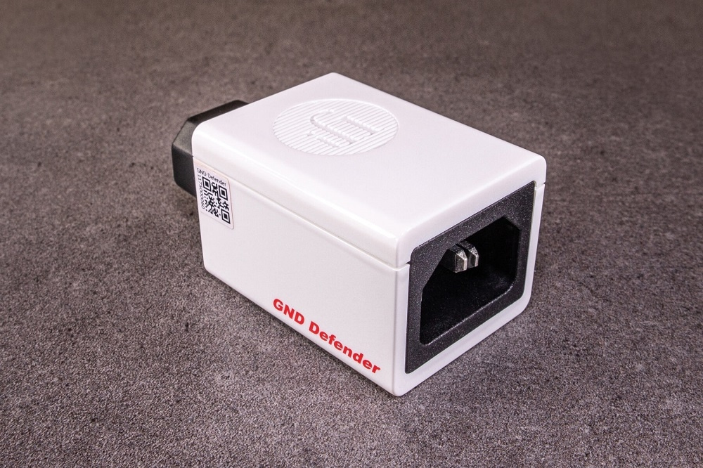iFi Audio GND Defender, maajohdotuskytkin