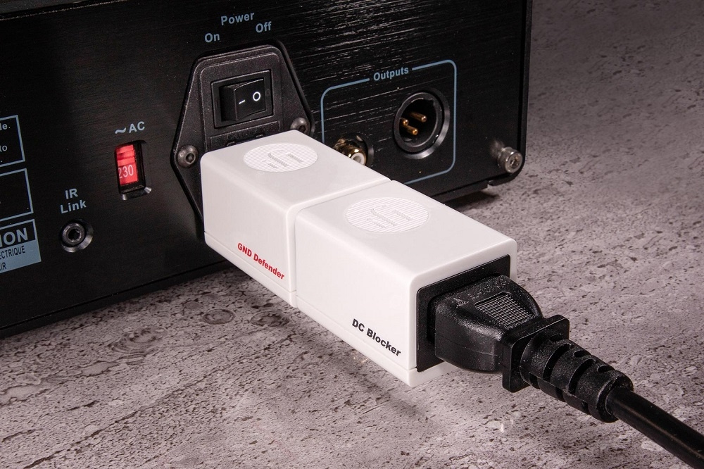 iFi Audio GND Defender, maajohdotuskytkin