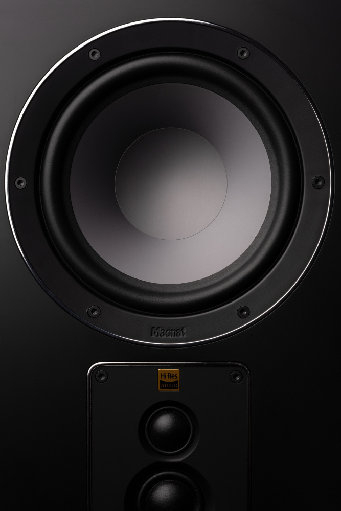 Magnat Signature 809 lattia-kaiuttimet, mattamustat pari