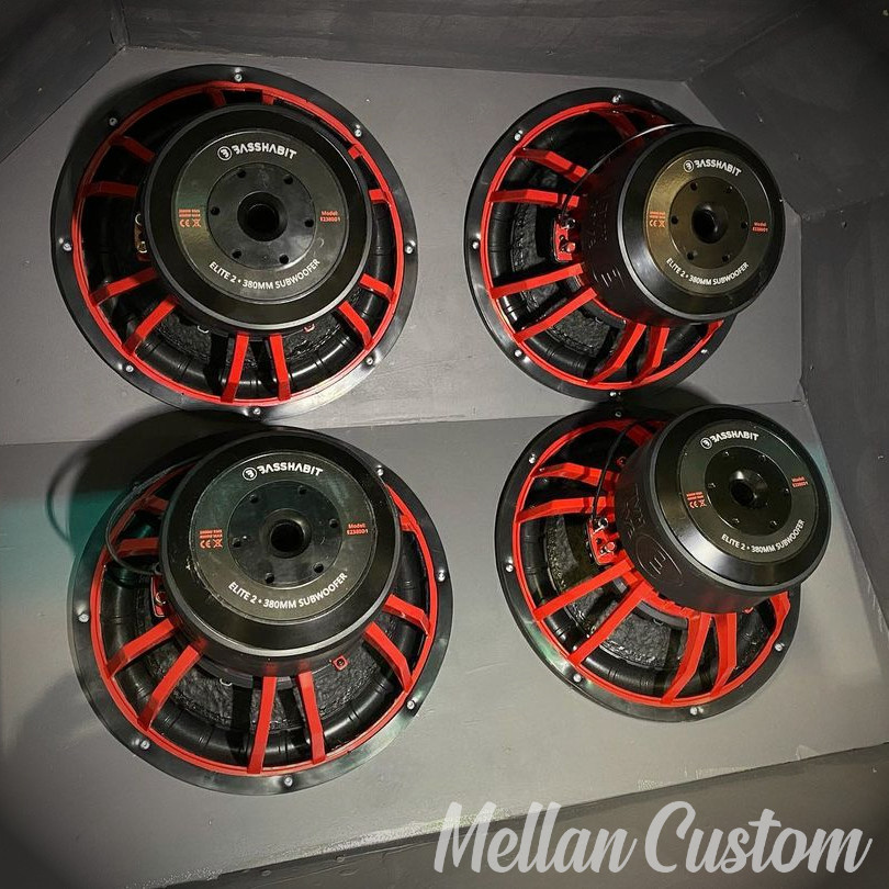 4-pack Bass Habit E2380D1 & SE8000.1D2, brutaal bassopaketti