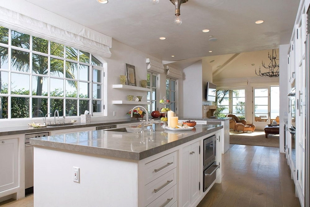 Yamaha NS-IC800 Dynavoice CA802BT:n kanssa, asennuspaketti