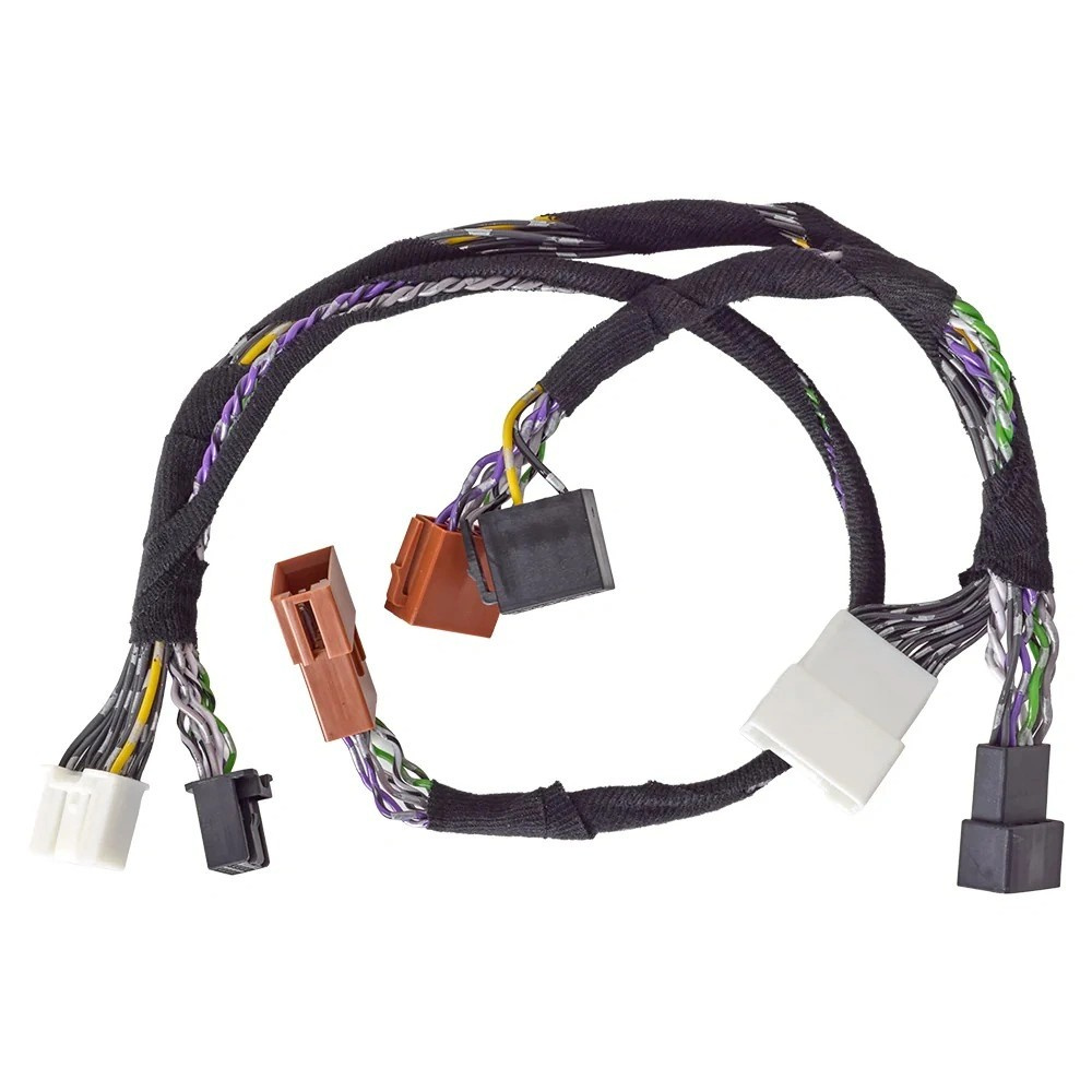 DLS PE4.8DA Plug & Play -paketti, Toyota/Suzuki 2018– alkaen 28+10-napaisella